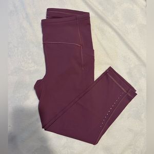 Lululemon Swift Speed High Rise Crop 21” with pockets ( Size 8 )